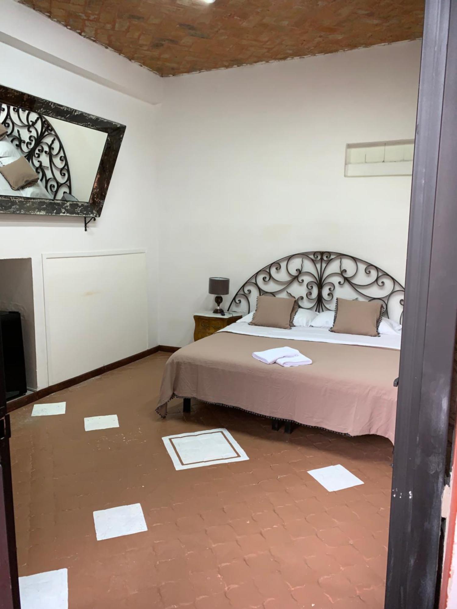 Aparthotel Sarita Centro Historico Sma ซานมิเกล เด อาเญนเด ภายนอก รูปภาพ